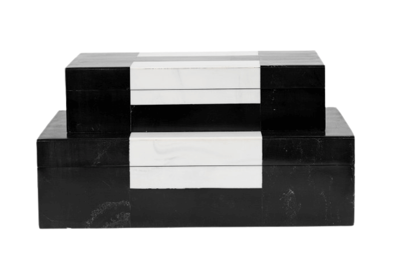 Caja Rectangular de Resina Negra con Detalles en Blanco