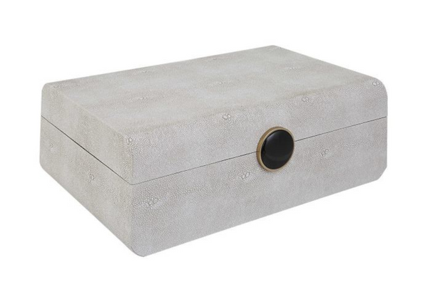 Caja rectangular de madera blanca con pomo de piedra