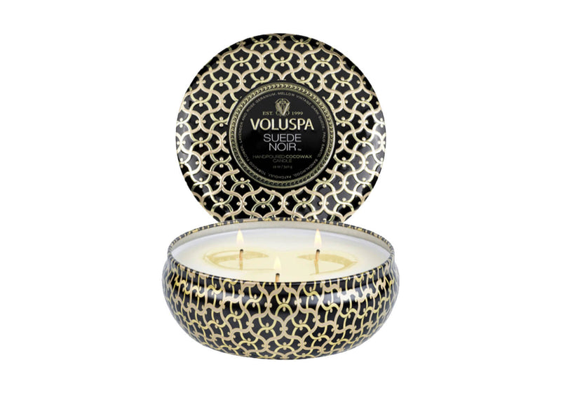 Vela Aromática Voluspa Suede Noir Envase Metálico 12 Oz.